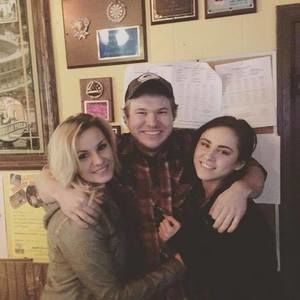 Meet your Posher, Tyler